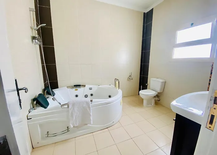 Happiness Majawish, Close To The Center Villa Hurghada